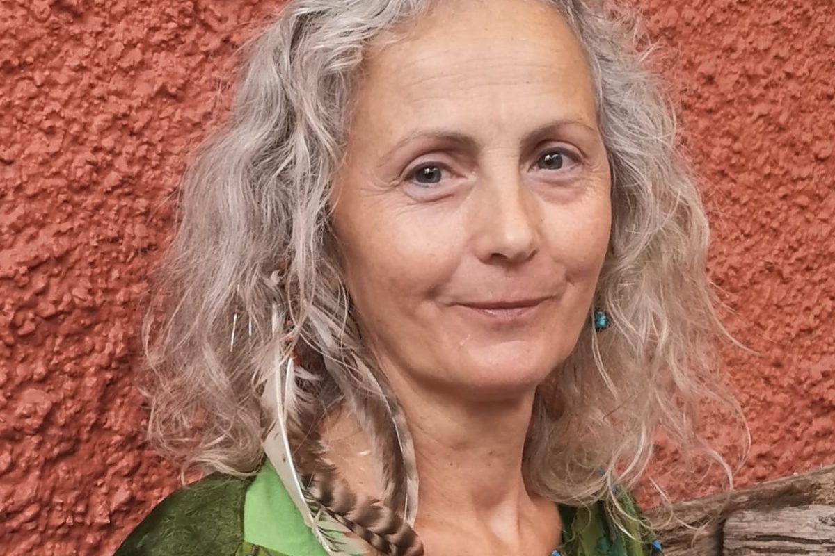 Muriel Laradi holistic healing therapy